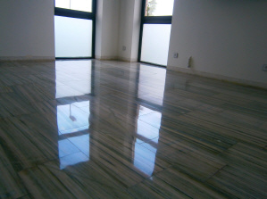 Marmorboden nach dem Schleifen durch OCS