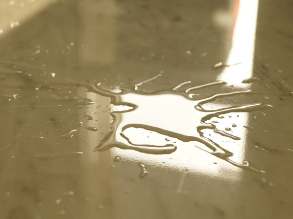 Fertig geschliffener und kristallisierter Marmorboden